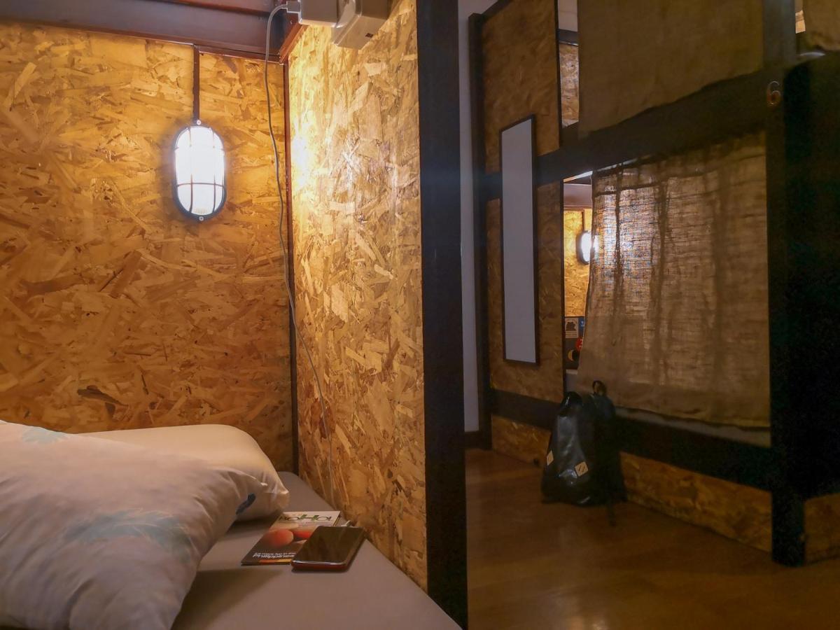 Spinning Cat Hostel (Adults Only) Tagbilaran Extérieur photo