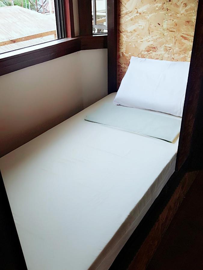 Spinning Cat Hostel (Adults Only) Tagbilaran Extérieur photo