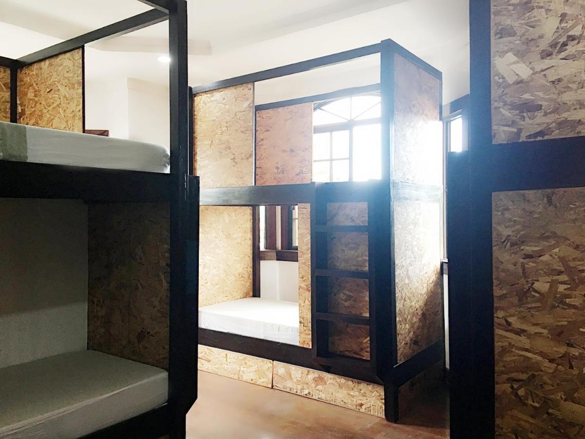 Spinning Cat Hostel (Adults Only) Tagbilaran Extérieur photo
