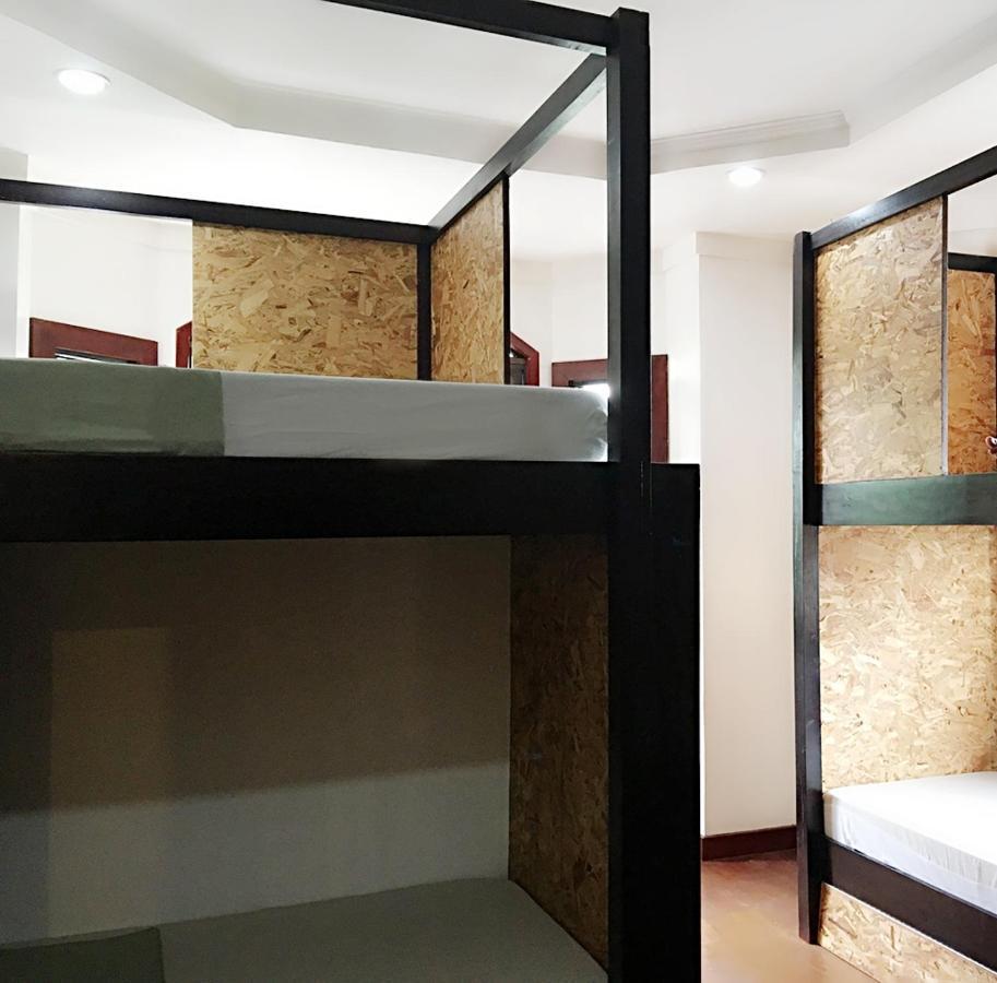 Spinning Cat Hostel (Adults Only) Tagbilaran Extérieur photo