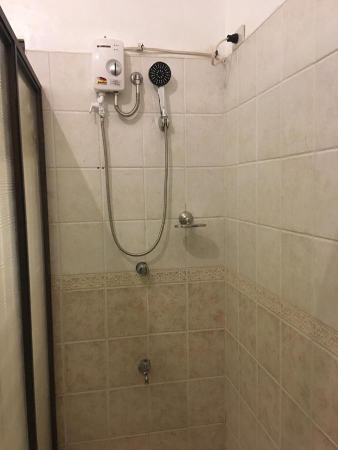 Spinning Cat Hostel (Adults Only) Tagbilaran Extérieur photo