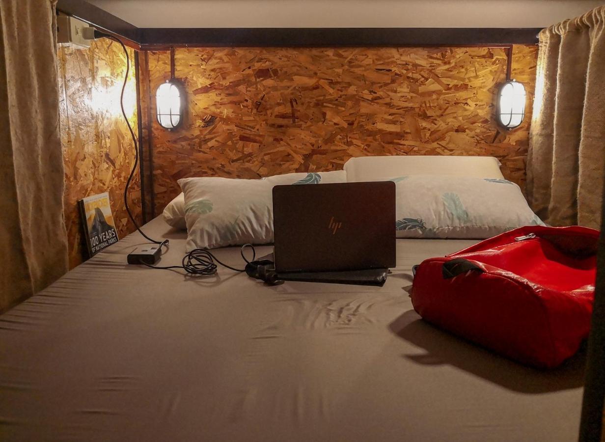 Spinning Cat Hostel (Adults Only) Tagbilaran Extérieur photo