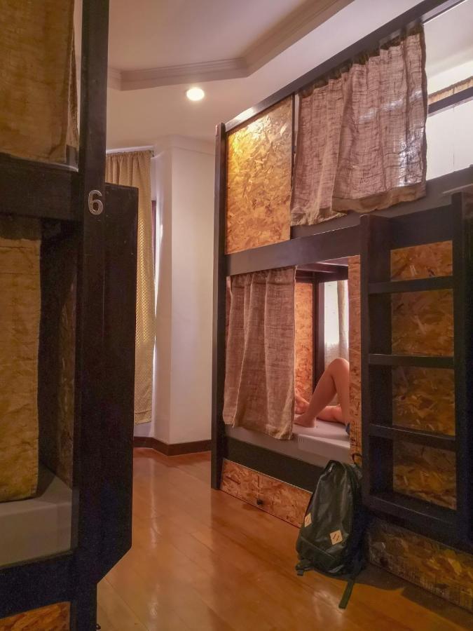 Spinning Cat Hostel (Adults Only) Tagbilaran Extérieur photo