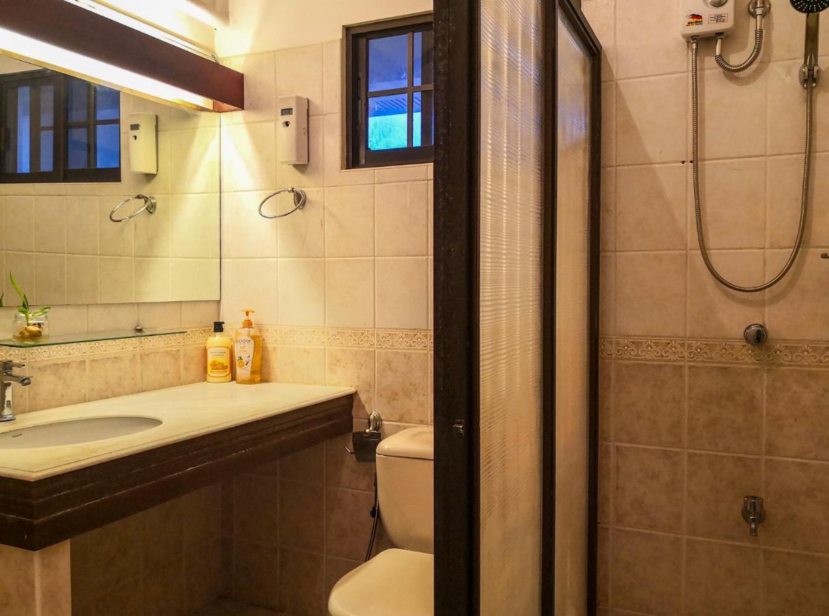 Spinning Cat Hostel (Adults Only) Tagbilaran Extérieur photo