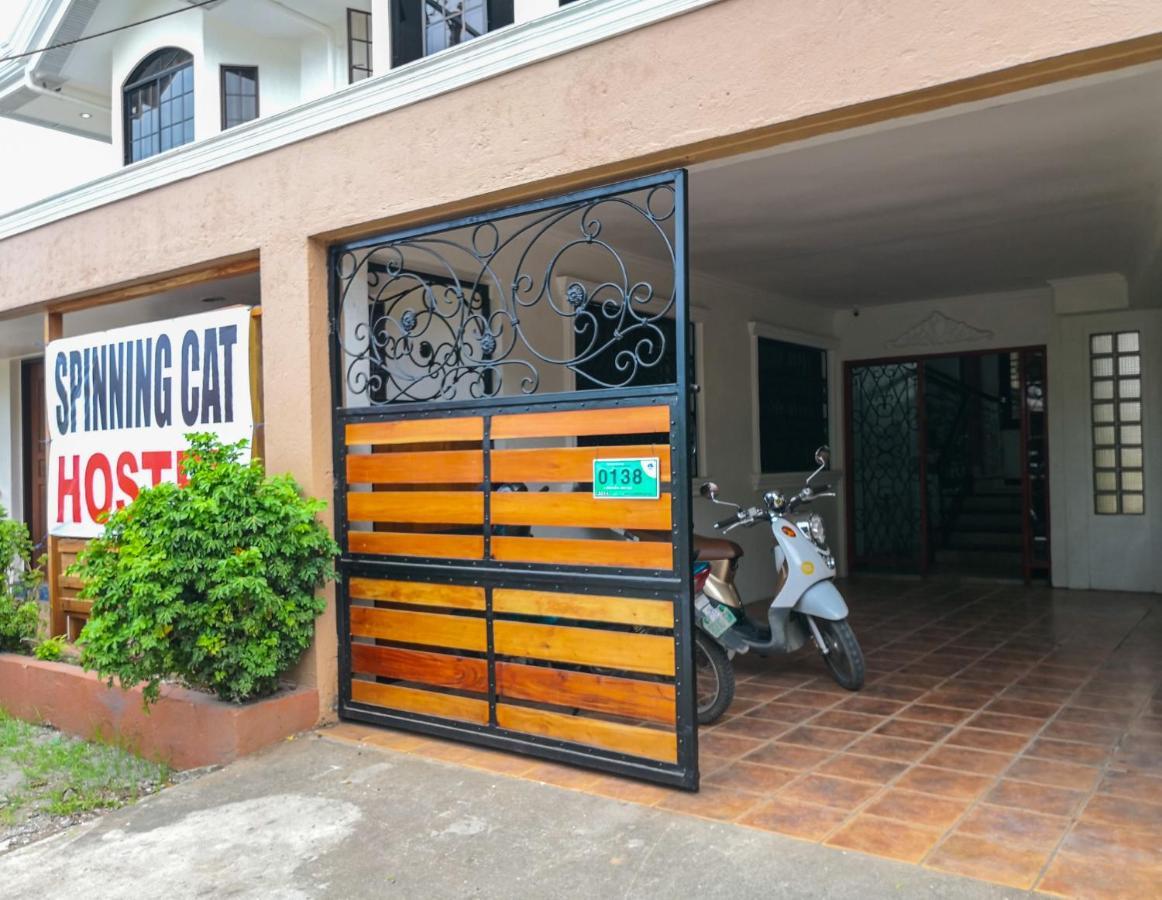 Spinning Cat Hostel (Adults Only) Tagbilaran Extérieur photo