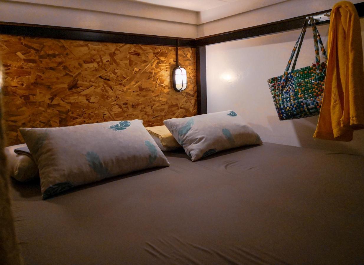 Spinning Cat Hostel (Adults Only) Tagbilaran Extérieur photo